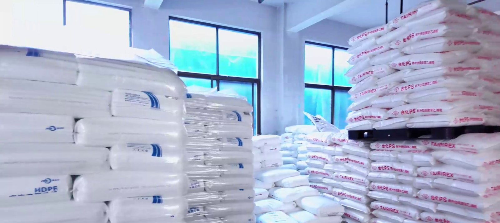 Food-grade raw materials stored in the warehouse